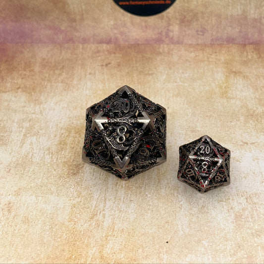 Blutiger Titanenwyrm (35mm/XL)