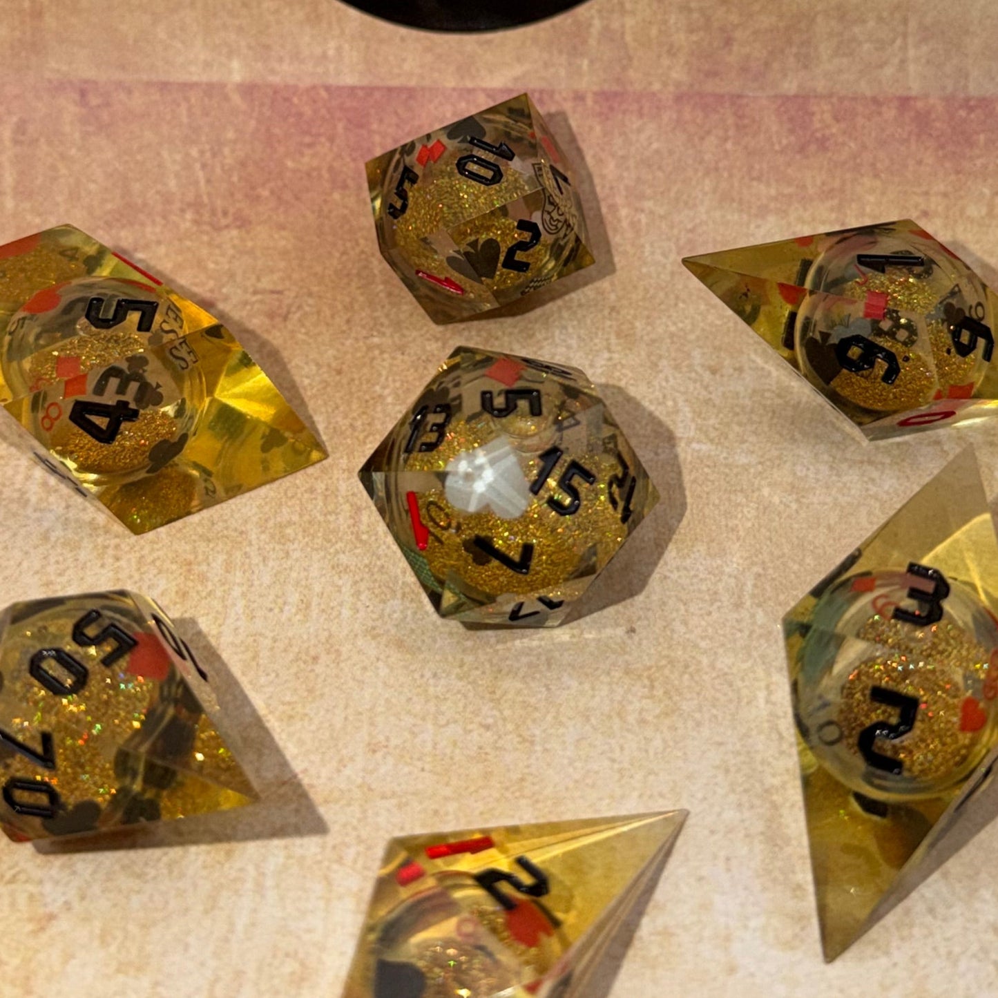 Golden Gambit – Crystal Cut (Liquid Core) 